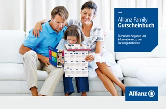 Titel des Allianz-Family-Gutscheinbuchs mit einer Familie