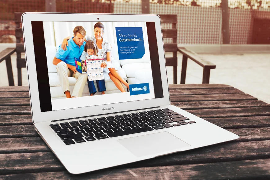 Digitale Verlängerung des Allianz-Family-Gutscheinbuchs auf einem Laptop